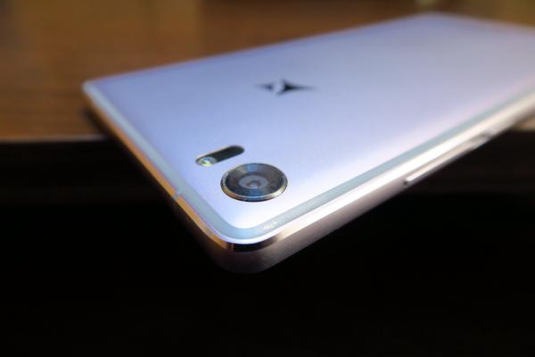 Allview X3 Soul Pro: Cameră bună de un midranger, prim planuri excelente si selfie-uri foarte bune