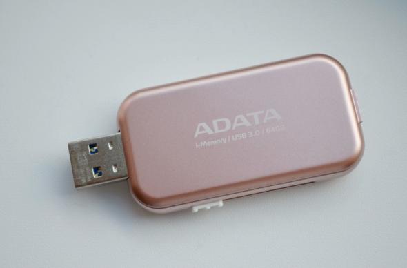 Stick ADATA iMemory UE710 - Fotografii hands-on: A-DATA i-Memory Flash UE710 (7).jpg