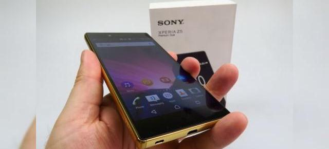 Sony Xperia Z5 Premium Unboxing: primul telefon cu ecran 4K scos din cutie pe auriu, arată ca un lingou (Video)