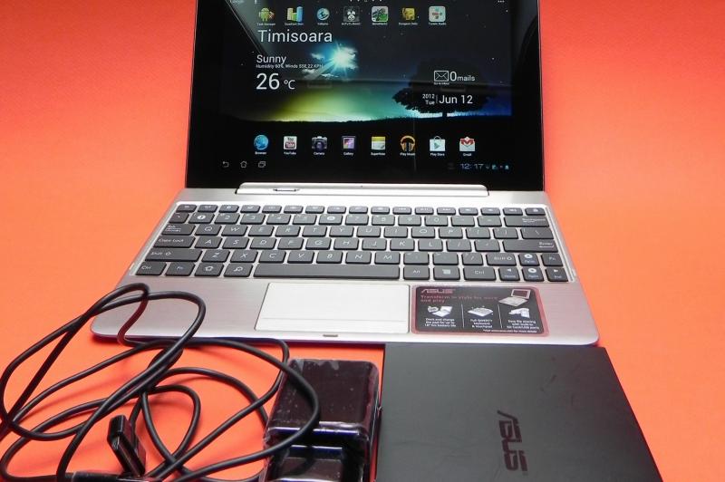 ASUS Transformer Pad Infinity 700 - Unboxing: Asus-Transformer-Pad-Infinity-TF-700T-Unboxing_001.jpg