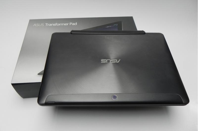 ASUS Transformer Pad TF701T - Unboxing: Asus-Transformer-Pad-TF101T-Unboxing_003.jpg