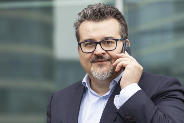 Interviu cu Fabio Capocchi (Motorola General Manager EMEA), la debutul lui Motorola Edge 50 Pro; Despre AI, alegeri și extinderea ecosistemului
