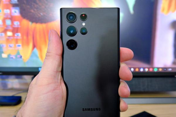 Samsung Galaxy S22 Ultra primeşte One UI 6.1 în România; S21 Ultra şi Z Fold 4 au şi ele confirmări locale