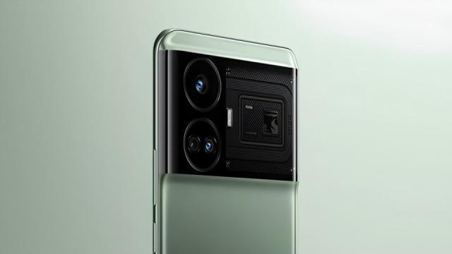 <b>Realme GT Neo 6 pregătit pentru lansare; Specificații de top și pre-comandă deschisă în China</b>Realme este pe cale să lanseze modelul GT Neo 6, care acum este listat pentru pre-comandă pe JD.com, cel mai mare retailer online din China. O imagine a scăpat pe internet, dezvăluind câteva dintre specificațiile cheie ale telefonului.