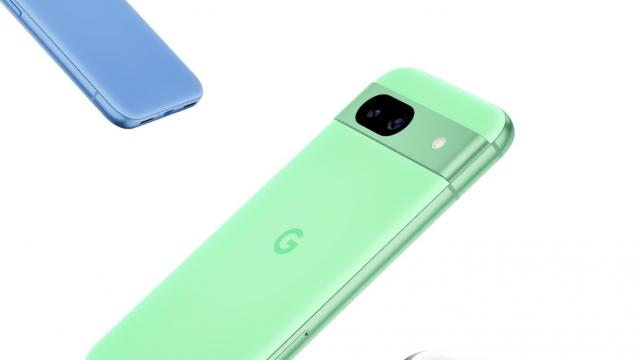 <b>Preț și disponibilitate Google Pixel 8a în România</b>Începutul lunii mai ne aduce și lansarea lui Google Pixel 8a, un telefon mid-range cu ecran OLED, procesor flagship și o cameră cu multe funcții AI. Descoperim astăzi sumele la care se vinde pe plan local, prin intermediul unui articol 