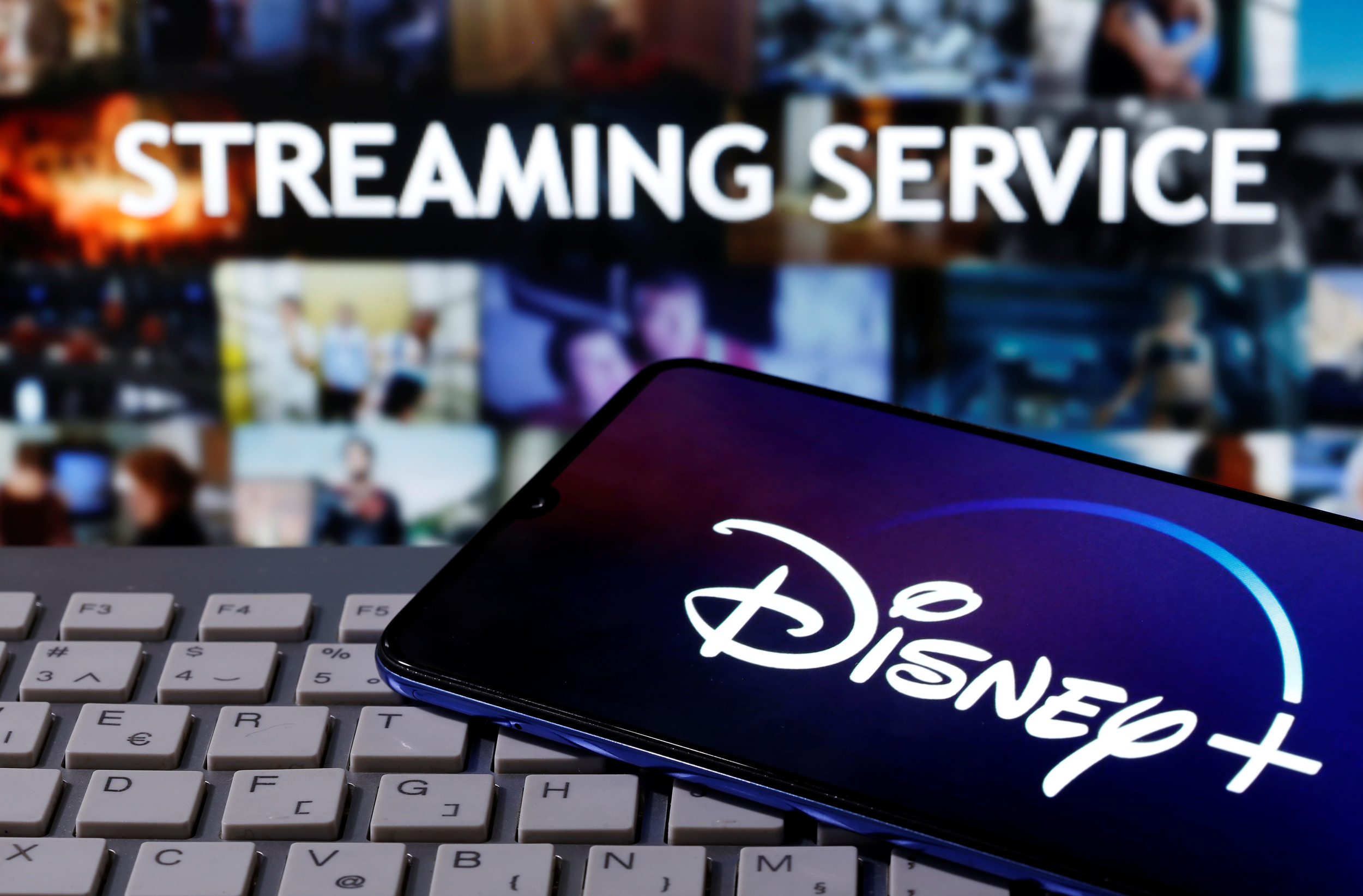  Disney și Warner Bros inițiază un mega-pachet de streaming; Disney+, Hulu și HBO Max într-un singur abonament