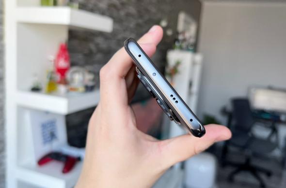 Redmi Note 14 Pro 5G - Fotografii Hands-On: Redmi-Note-14-Pro-5G-Design_005.jpg