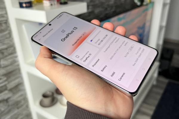 Telefon furat? OnePlus 13 poate fi găsit şi atunci când nu e pornit; Iată cum