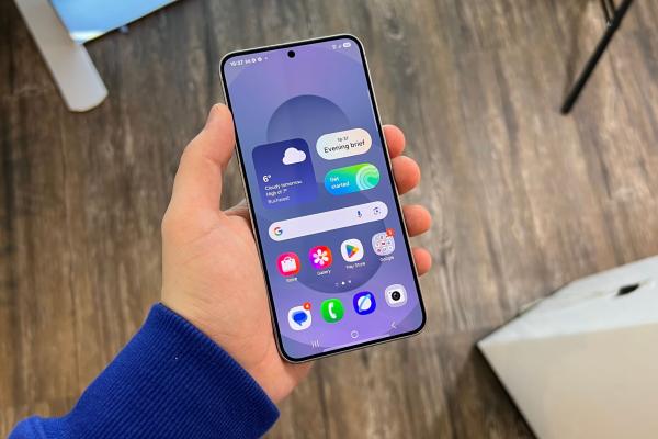 Samsung Galaxy S25 - Fotografii hands-on