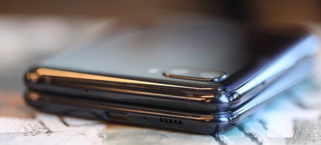 Samsung Galaxy Z Flip și Galaxy Z Flip 5G au început să primească One UI 3.0 Beta în Coreea de Sud