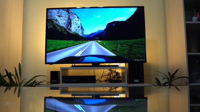 <b>Horizon 50HL7590U/B este un televizor inteligent 4K ieftin şi bun, acum la oferta</b>Dacă sunteţi în căutarea unui televizor 4K şi nu vreţi să goliţi complet puşculiţa, aţi putea încerca un model Horizon. Şi pentru că diagonalele de 81 sau 108 cm sunt deja o chestiune a trecutului, aţi putea trece la 126 cm. Noi am încercat un model