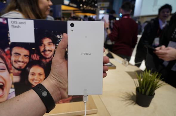 Sony Xperia XA1 Ultra - Fotografii Hands-On de la evenimente: Sony-Xperia-XA1-Ultra_007.JPG