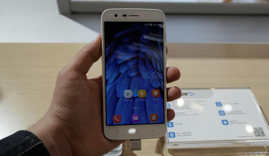 ZTE Blade V8 Lite - Fotografii Hands-On: ZTE-Blade-V8-Lite_008.jpg