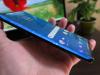 Motorola Edge+: Display OLED ultra curbat, luminos şi vivace