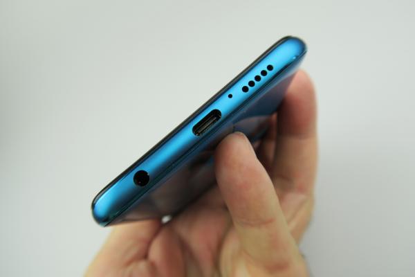 Xiaomi Redmi Note 9 Pro: Acustică mono, volum crescut la gaming