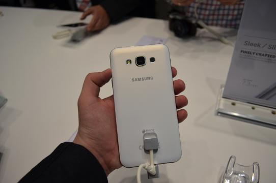 Samsung Galaxy E7 la MWC 2015: DSC_0191.JPG