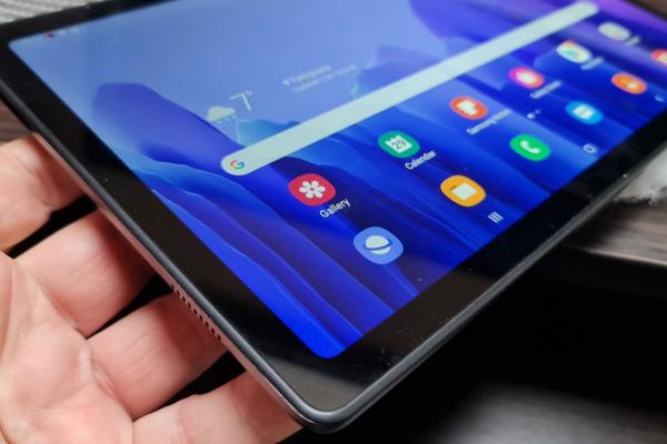 Samsung Galaxy Tab A7 10.4 2020 (4G LTE): Baterie predispusă mai degrabă la binging decât la muncă