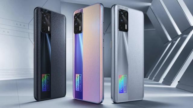 <b>Realme X7 Max 5G a debutat în India, posibil să vină și în Europa! Are ecran AMOLED 120Hz, până la 12GB RAM și procesor Dimensity 1200</b>Astăzi a debutat un nou smartphone Realme în India. Este vorba despre modelul X7 Max, care este de fapt un Realme GT Neo rebranduit. Compania chineză a adus recent terminale foarte interesante în Europa și este posibil ca și acest model să sosească peste