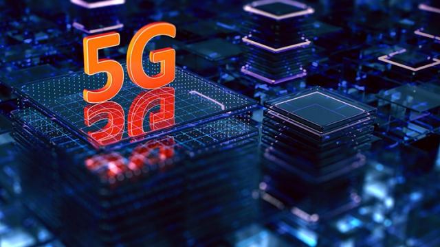 <b>Avem 5G de abia în 2023? Guvernul ia în calcul acordarea licenţelor 5G abia peste 2 ani</b>Dacă aţi urmărit ştirile în ultima săptămână, termenul PNRR probabil v-a sărit în ochi de mai multe ori. E vorba despre Planul Naţional de Redresare şi Reziliență, care a fost publicat în această săptămână de Guvern şi include o serie de măsuri care vor