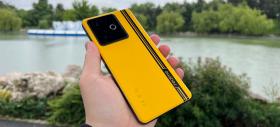 realme GT 7T: Baterie cum se cuvine, Si/C și 7000 mAh pentru zeci de ore de streaming și utilizare continuă