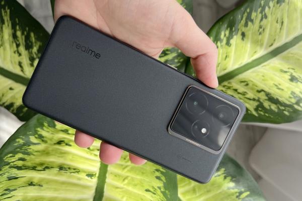 realme GT7 5G: Design IceSense ce pune accent pe conductivitate termică și protecție ArmorShell pentru durabilitate crescută