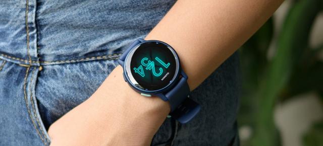 RESIGILATUL ZILEI #61: Garmin Vivoactive 5 – smartwatch ușor, cu ecran AMOLED, funcție de plată contactless, autonomie mare și design unisex