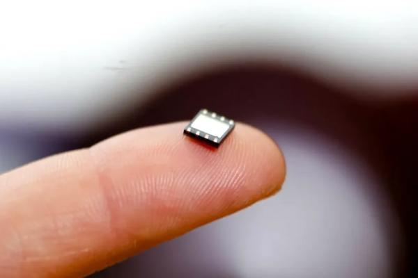 Android 14 introduce conversia SIM în eSIM; Simplificare majoră pentru utilizatori