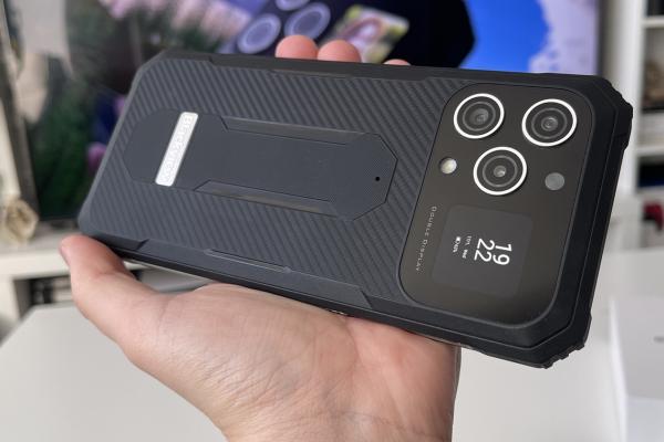 Blackview BL8000 5G - Design masiv, construcție solidă, surprinzător de plăcut în utilizare, dar nu e pentru toată lumea!