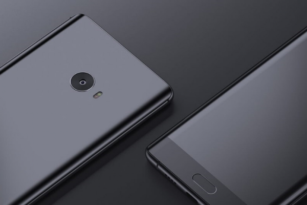 Xiaomi Mi Note 2 este de acum disponibil la vânzare; telefon cu 6 GB RAM, procesor SD821 și 128 GB de stocare flash