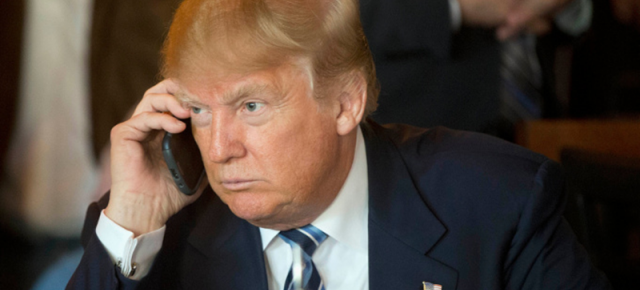 Donald Trump renunță la telefonul său Android în favoarea unui smartphone ultra securizat, probabil un Galaxy S4