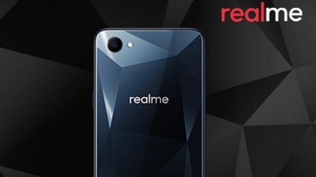 <b>RealMe este noul sub-brand Oppo menit să rivalizeze cu Xiaomi Redmi; Primul model din serie este Oppo RealMe1</b>Descoperim astăzi faptul că firma chineză Oppo a lansat un nou sub-brand și anume RealMe, sub acest nume urmând a fi comercializate smartphone-uri doar în mediul online. Ar fi vorba aparent despre terminale care să rivalizeze cu seria Redmi