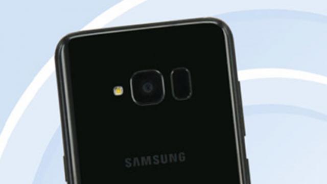 <b>Samsung Galaxy S8 Lite (SM-G8750) primește aprobarea TENAA; Păstrează look-ul flagship-ului</b>În ultima lună au tot apărut online informații despre un presupus Galaxy S9 Lite/Mini, ba chiar și scăpări pentru variantele SM-G8750, respectiv SM-G8850. Abia acum se ridică ceața din jurul acestui subiect și descoperim grație unei certificări