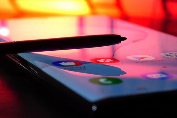 Seriile Samsung Galaxy S10 şi Note 10 primesc actualizarea la One UI 4.1