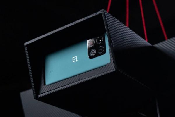 OnePlus 10 Pro va debuta oficial la nivel global pe 31 martie! Flagship-ul a fost trimis în stratosferă pentru a realiza fotografii cu orizontul