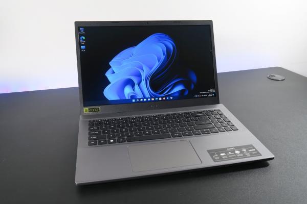 Prezentare Acer Aspire 5 A515-57: Laptop de buget cu construcție excelentă, procesor Intel Core i3-1220P și Windows 11 preinstalat