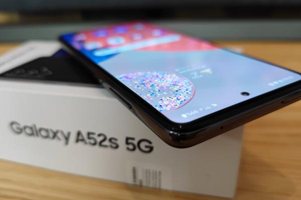 One UI 4.1 ajunge şi pe Samsung Galaxy A52s 5G, Galaxy A71 5G, Galaxy S20 FE 4G
