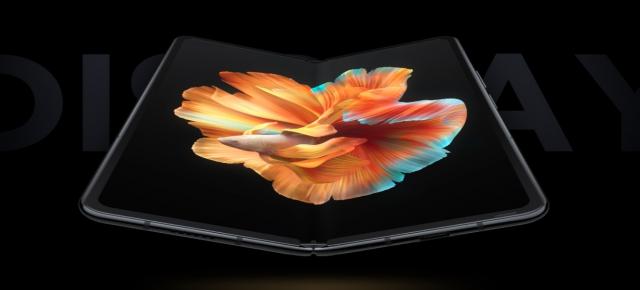 Xiaomi Mix Fold 2 așteptat cu un ecran îmbunătățit și un pliu mai puțin vizibil decât la predecesor