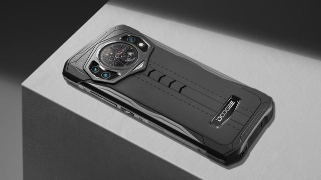<b>Doogee S98 este disponibil acum la precomandă cu reducere; Smartphone robust cu ecran secundar în spate</b>Doogee S98 este un nou smartphone robust care a debutat recent pe piață și care de astăzi poate fi achiziționat în regim de precomandă. Telefonul surprinde prin design-ul adoptat care ne poate duce cu gândul la un Vertu de lux, iar aici 