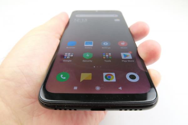 Xiaomi Redmi Note 7: Acustică bună la jocuri, difuzor zgomotos