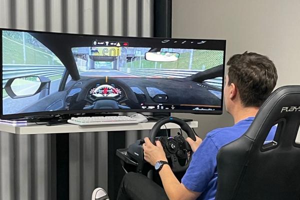 Samsung Odyssey Neo G9 - primul monitor de gaming Dual UHD debutează oficial în România (curbat, 57 inch) + eveniment de lansare pe pista de karting 