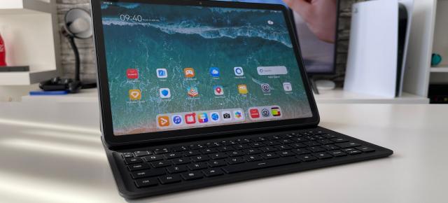 HUAWEI MatePad 11.5: OS, UI și aplicații aplicaţii cu un HarmonyOS mai productiv ca niciodată + tastatură