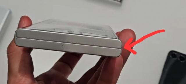 Samsung Galaxy Z Fold6 apare într-un video hands-on sub formă de prototip și aduce cea mai mare schimbare de design de până acum în serie