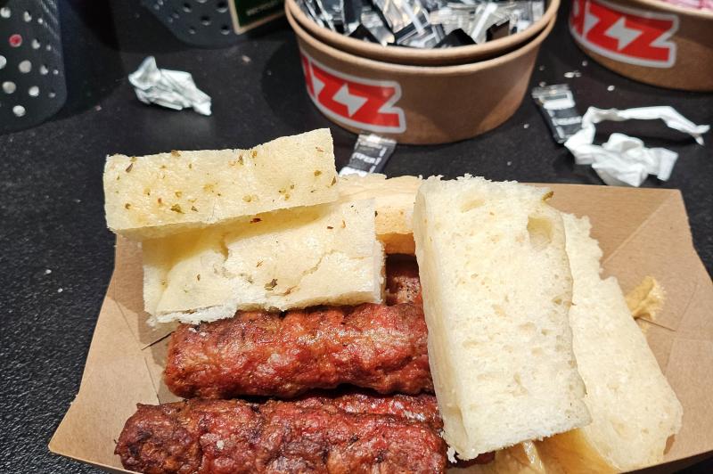 Samsung Galaxy Z Flip5 - Mostre mâncare: summer well z flip  5 (26).jpg