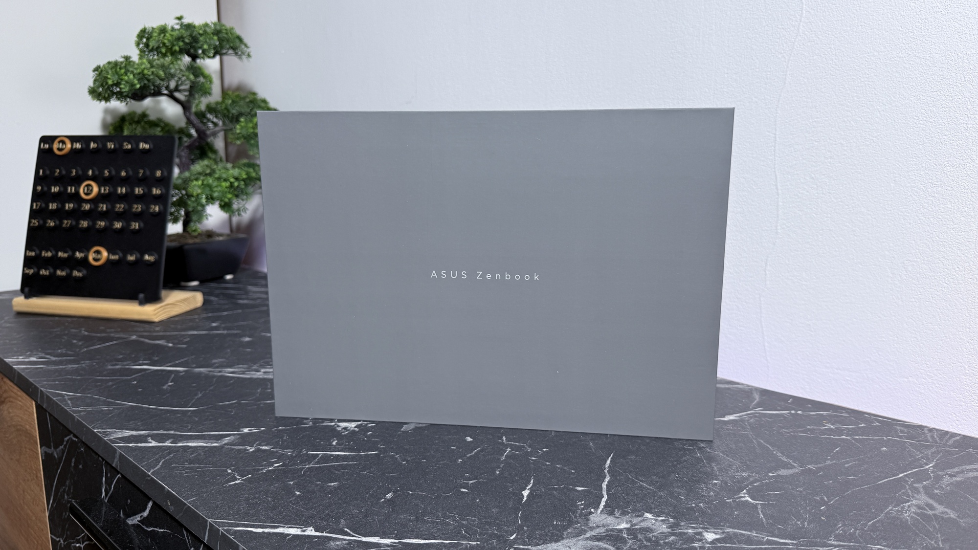 ASUS ZenBook Duo (UX8407) - Unboxing (galerie)