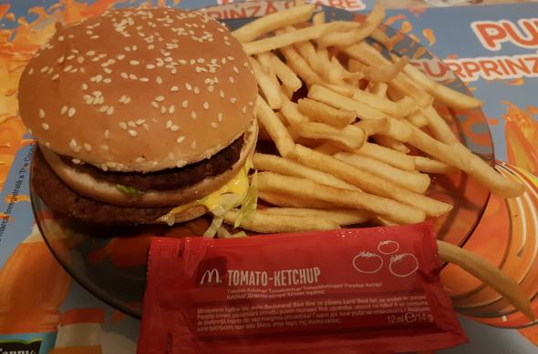 Food low light (Samsung Galaxy S7 vs Huawei P9 vs Xiaomi Mi 5): Samsung Galaxy S7