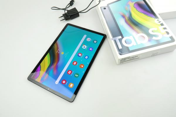 Samsung Galaxy Tab S5e - Unboxing
