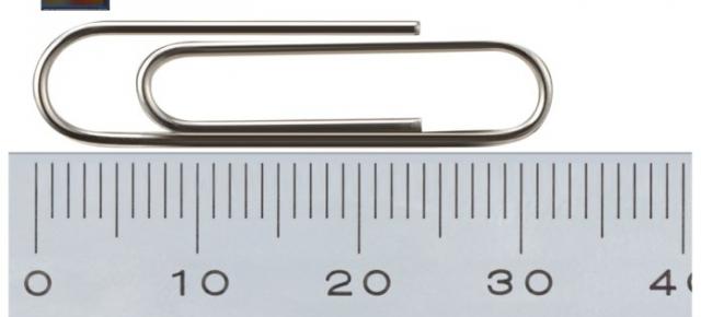7µm (microni), doar atât măsoară un pixel pe cel mai nou senzor Samsung ce nu necesită vreo protuberanţă pentru cameră; Senzorul e de 43 de megapixeli!