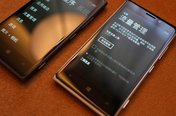 Noi detalii despre firmware-ul Amber și Windows Phone 8 GDR2, descoperite În imagini cu Lumia 925: lumia_925_2.jpg