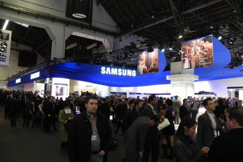 MWC 2011: Samsung Galaxy S II, cel mai subțire telefon din lume și cel care ne-a cucerit În Barcelona (Video): dscn3342jpg.jpg