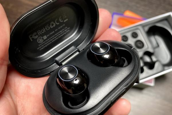 Tronsmart Spunky Beats Review: căşti wireless in ear cu control tactil, bas bunicel (Video)